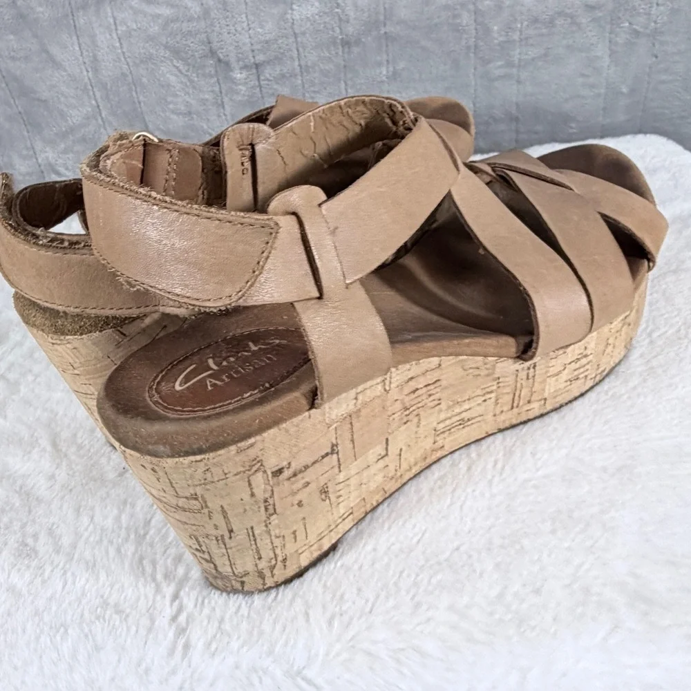 Clarks Collection Tan Cork Wedge Strappy Sandals Size 9 M with some peeling